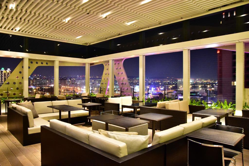 Treeart Hotel Taichung Exterior photo
