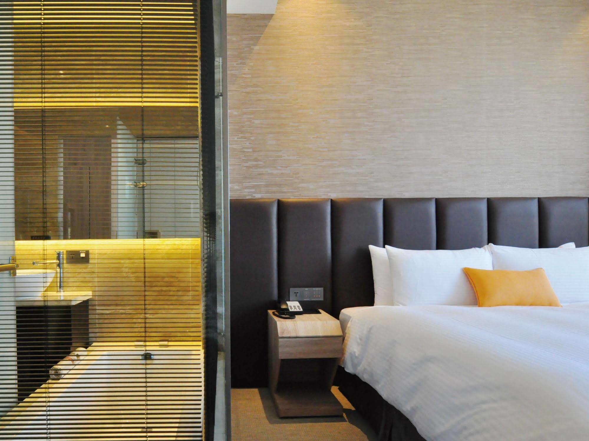 Treeart Hotel Taichung Exterior photo