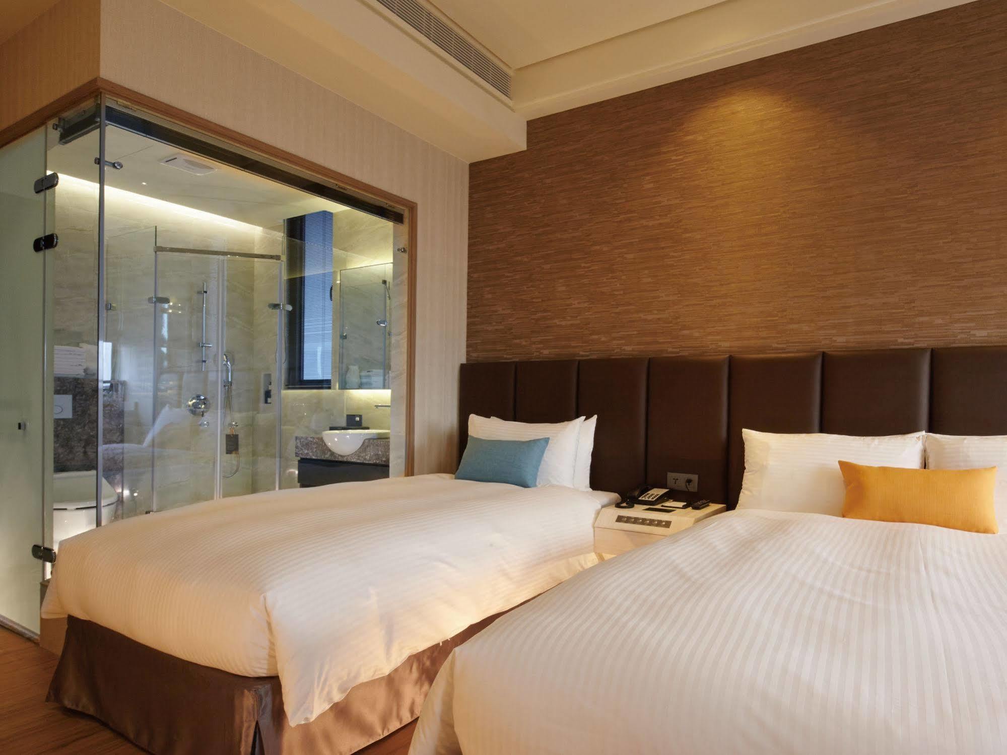 Treeart Hotel Taichung Exterior photo