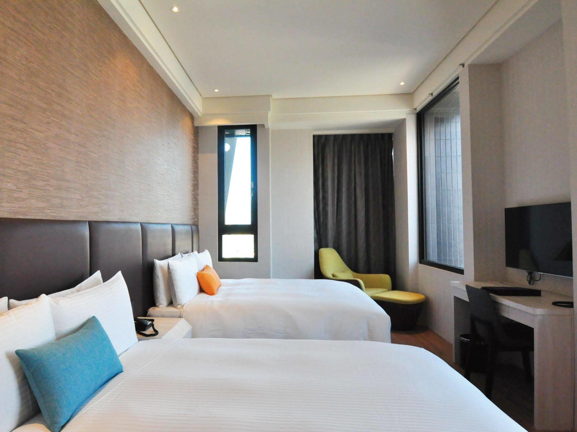 Treeart Hotel Taichung Exterior photo